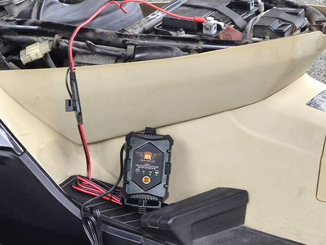 ハーレー用バッテリー充電器（6V/12V切替式）画像3